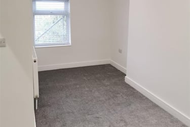 2 bed flat, Salisbury Road, Southsea, Portsmouth, PO49QY - Image 3
